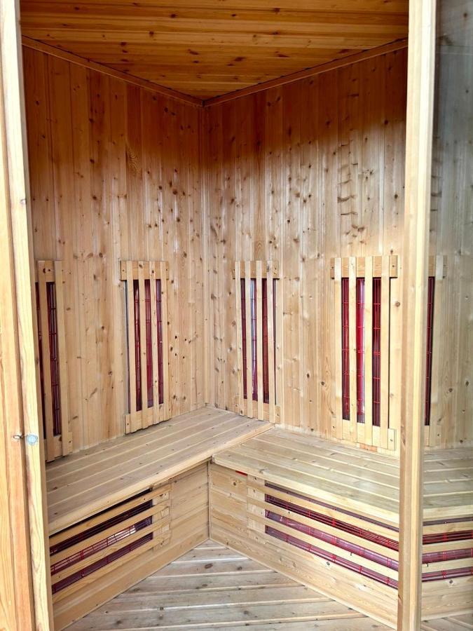 Buddha Style Family House & Jacuzzi & Sauna Near Amsterdam Vijfhuizen Εξωτερικό φωτογραφία